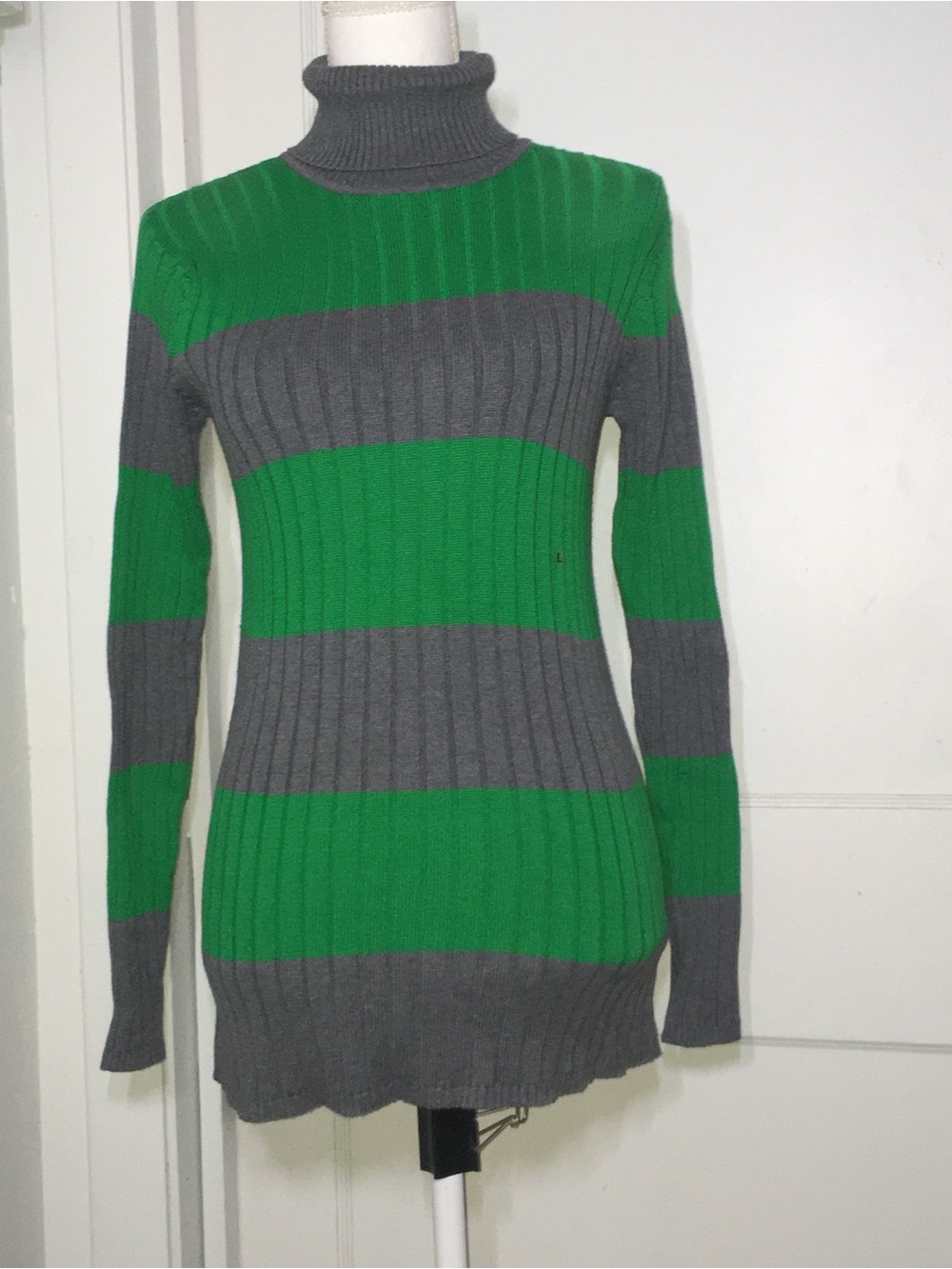 GAP Green & Gray Striped Turtleneck Sweater